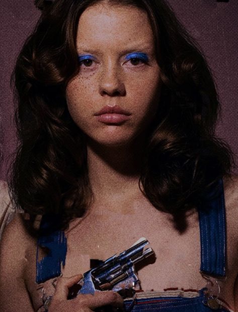 Mia Goth as Maxine Minx, X (2022) Goth Costume, Horror Halloween Costumes, Mia Goth, X Movies, Black Halloween Dress, Hallowen Costume, Looks Country, Horror Movie Characters, Halloween Inspo