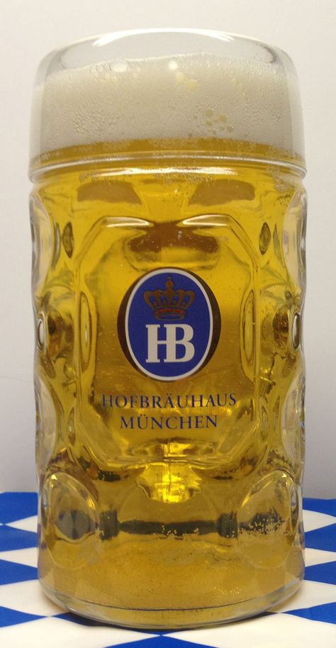 Hofbräu Brewery Oktoberfest Germany, German Beer Mug, Beer Glassware, Glass Beer Mugs, Beer Brands, Glass Jug, German Beer, Beer Festival, Beer Mugs