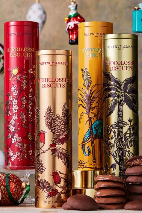 Fortnum's Tall Tin Biscuits Chocolate Tin Packaging, Bakery Packaging Design, Biscuit Packaging, Biscuits Packaging, Luxury Tea, Spices Packaging, Christmas Biscuits, Bottle Design Packaging, Dessert Packaging