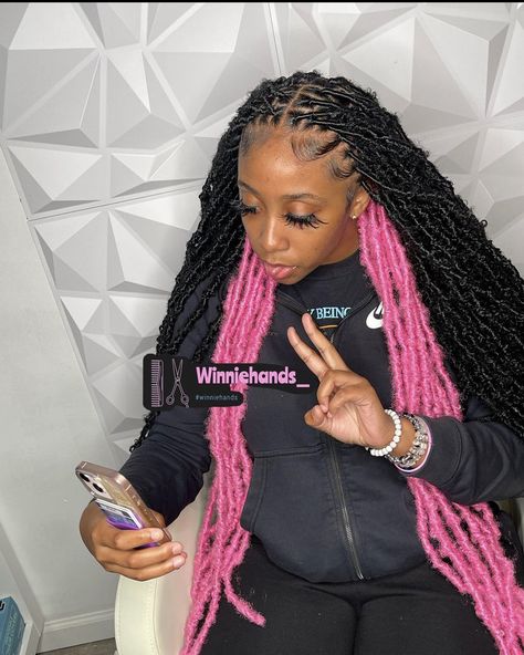 Peekaboo Butterfly Locs, Latest Hair Braids, Butterfly Locs, Goddess Braids Hairstyles, Cute Braided Hairstyles, Twist Styles, Hair Twist Styles, Pretty Braided Hairstyles, Hair Ponytail Styles