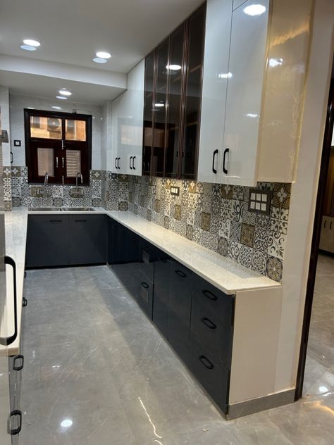 Mosaic tile work in modular kitchen Indian Kitchen Tiles, U Shaped Small Kitchen, Toilet Tiles Design, Toilet Tiles, Tiles For Kitchen, Kitchen Remodel Cost, Kitchen Interior Design Decor, Kitchen Design Modern, Beautiful Wallpaper For Phone