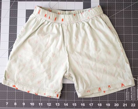 Linen Shorts Pattern, Elastic Waist Shorts Pattern, Boy Shorts Pattern, Shorts Pattern Free, Shorts Pattern Women, Sewing Shorts, Sewing Projects Free, Sewing Kids Clothes, Slip Shorts