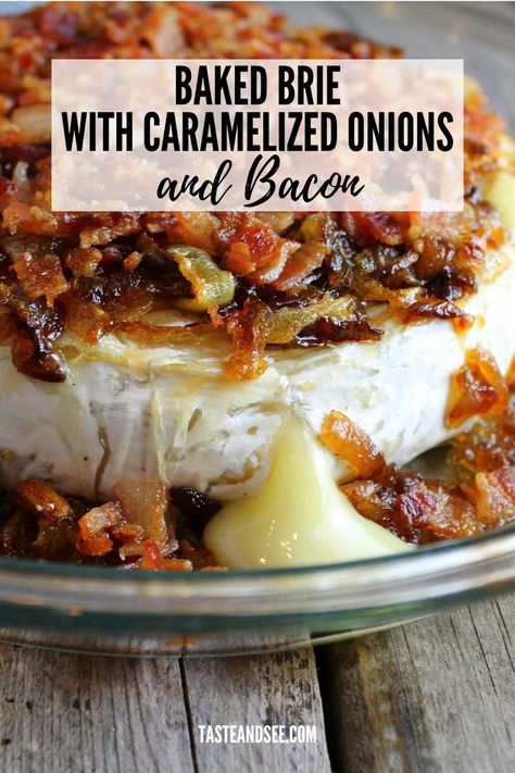 Brie With Caramelized Onions, Baked Brie Recipes, Brie Puff Pastry, Brie Appetizer, Brie Recipes, Bacon Appetizers, Baked Brie, Food Blogs, Perfect Appetizers