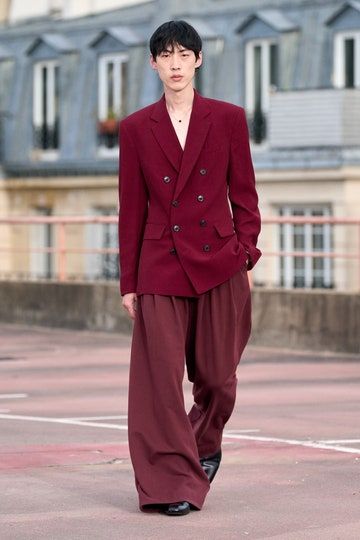 Dries Van Noten 2023, Dries Van Noten Menswear, 2023 Menswear Fashion Show, Paris Fashion Week Men, High Fashion Men, Menswear Fashion Show, Boutique Interior, Spring Summer 2023, Jive