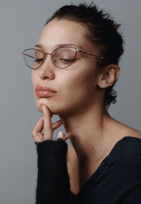 Cat Eye Wire Frame Glasses, Miu Miu Eyewear, Miu Miu Glasses, Eyewear Campaign, Lila Moss, Glasses Inspiration, Isabella Hadid, Hadid Sisters, Fashion Eye Glasses