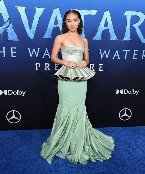 Bailey Bass Premiere, Avatar Premiere, Fashionable Celebrities, Gemini Women, Bailey Bass, Prettiest Girl, 20th Century Studios, Avatar 2, Pandora Avatar