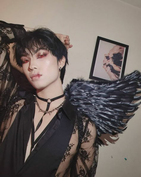 Vampire Male Costume, Men Vampire Costume, Demon Costume Makeup, Angel Halloween Costumes Men, Vampire Halloween Costume Men, Dark Angel Costume Men, Dark Angel Men Costume, Incubus Costume, Black Angel Costume Men