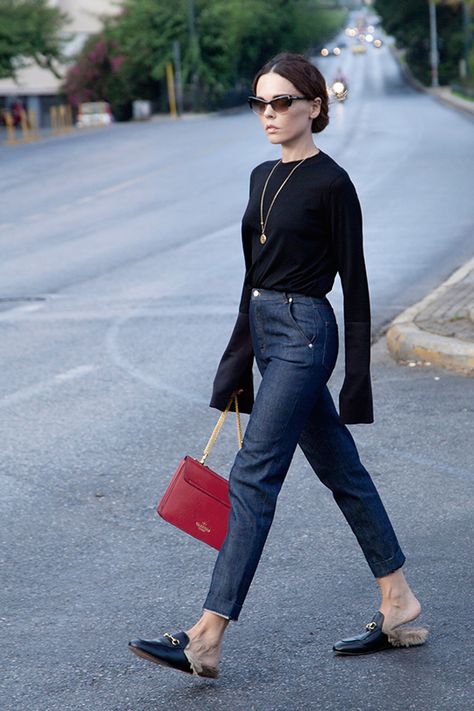 Mizhattan - Sensible living with style: Fall's Must-Have Shoes II: Gucci Princetown Casual Chic Outfits, Style Désinvolte Chic, Loafers Outfit, Style Casual Chic, Looks Street Style, Casual Chic Outfit, Street Style Chic, 가을 패션, Street Chic