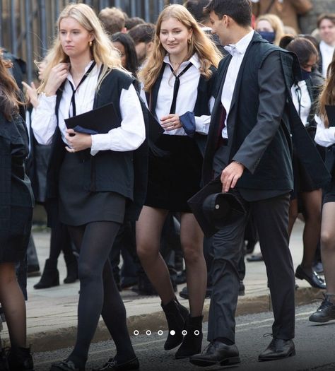 The Tudor Family, Oxfords Outfit, Nurse Dress Uniform, College Inspiration, Royal Family Portrait, University Girl, University Outfit, Monaco Royal Family, Princess Elizabeth