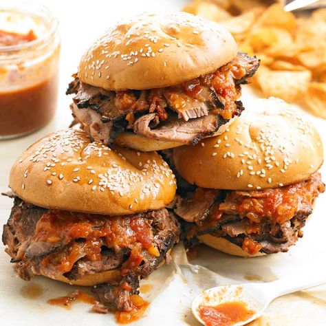 Texas-Style Beef Brisket Brisket Sliders, Chopped Beef, Summer Potluck Recipes, How To Cook Brisket, Brisket Recipe, Beef Brisket Recipes, Summer Potluck, Brisket Recipes, Bbq Beef