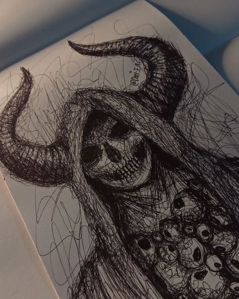 Scary People Drawings, Dark Scribble Art, Easy Dark Drawings, Dark Horror Drawings, Dark Art Sketchbook, Scary Drawing Ideas, Horror Sketch, Sketch Dark, Horror Drawings