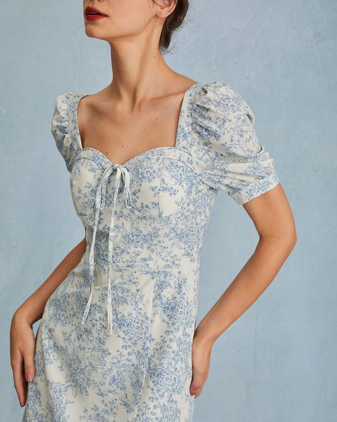 Free shipping on orders over $69. Shop The Apricot Sweetheart Neck Ruffle Hem Midi Dress - apricot - xs,s,m at RIHOAS. Clothes Websites, Sweetheart Neck Dress, Spring Midi Dress, Sweetheart Neck Dresses, Second Wedding, Bridesmaid Colors, Short Sleeve Midi Dress, Formal Dresses With Sleeves, Marine Uniform