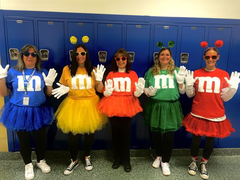 Mom Group Halloween Costumes, Work Group Halloween Costumes, Huddle Board, World Book Day Outfits, Teacher Costume, Horse Halloween Costumes, Diy Group Halloween Costumes, Halloween Costumes For Work, Teacher Halloween Costumes