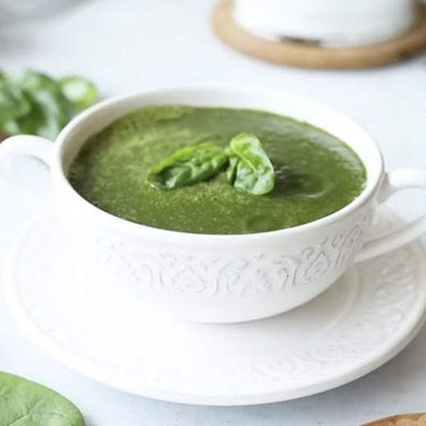 Medical Medium Recipes (Blog) Spinach Soup Healthy, Creamy Spinach Soup, Spinach Soup Recipe, Medium Recipe, Clean Eating Vegan, Green Soup, Healing Recipes, Spinach Soup, Medical Medium