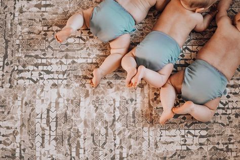 My must have baby items from a triplet mama who lived in 500sqft Triplet Must Haves, Triplet Photography, Triplets Aesthetic, Triplets Nursery, Triplets Photography, Newborn Triplets, Must Have Baby Items, Baby Tub, Twin Photography