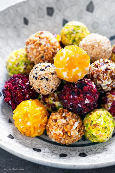 Mom Brunch, Cheese Truffles, Cheesecake Truffles, Truffles Recipe, Healthy Menu, Truffle Recipe, Chocolate Chip Oatmeal, Grocery List, Sweets Desserts