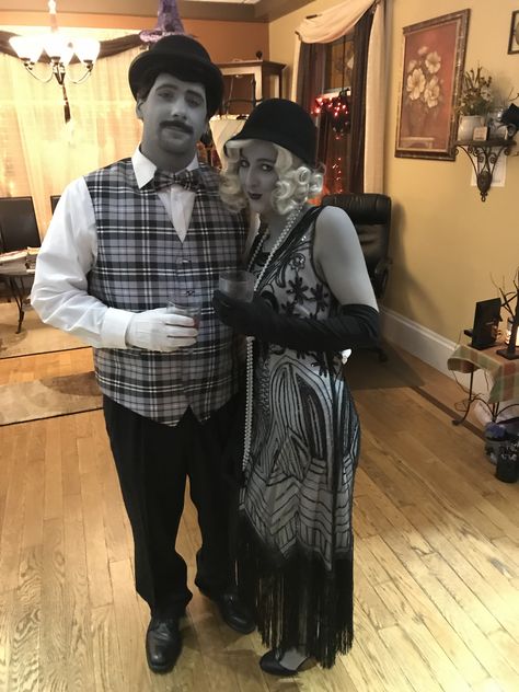 Silent film star costume Silent Film Costume, Silent Film Star Costume, Greyscale Costume, Movie Halloween Costumes, Star Costume, Silent Film Stars, Christmas Play, Film Star, Silent Movie