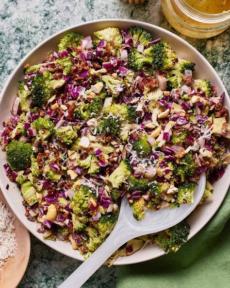 Shaved Broccoli Salad, Broccoli Salad With Vinaigrette Dressing, Charred Broccoli Salad, Salad Station, Broccoli Salads, Crunchy Broccoli Salad, Crunchy Broccoli, Super Salad, Chopped Broccoli