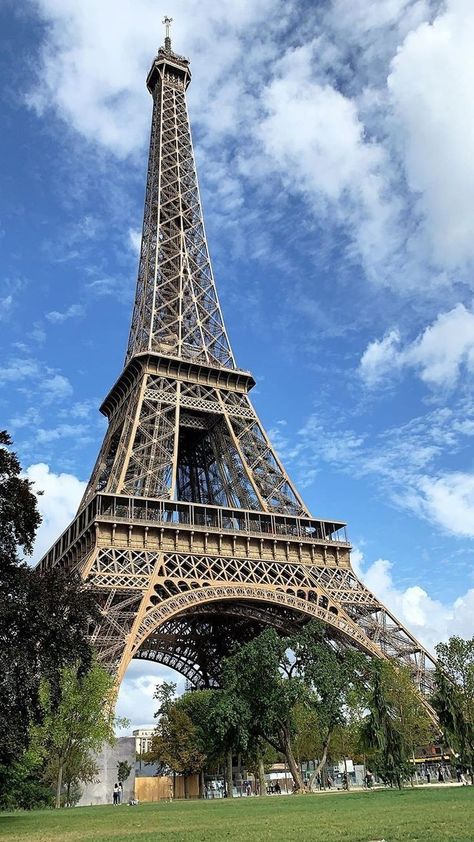 Wallpaper Hippie, Torre Eiffel Paris, Paris Dream, France Aesthetic, Paris Tour Eiffel, Paris Vibes, Paris Wallpaper, Wallpaper Earth, Paris Pictures