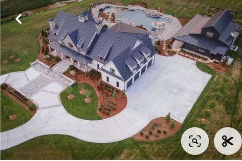 Ranch Architecture, Luxury Ranch House Plans, Ranch Houses, Luxury Ranch, Barn Style House Plans, Dream Life House, Texas Ranch, Ranch House Plans, House Exteriors