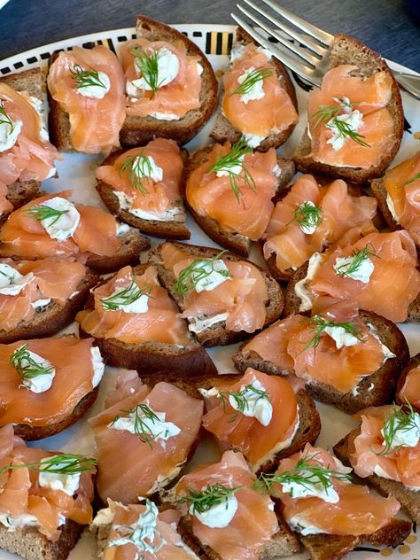 Cold Smoked Salmon Cold Smoked Salmon Recipes, Side Of Salmon, Cold Smoked Salmon, Smoked Salmon Mousse, Salmon Frittata, Smoked Salmon Frittata, Salmon Appetizer, Smoked Salmon Recipes, Chafing Dishes