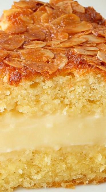 Bienenstich (Bee Sting Cake) - gluten-free, whole grain, dairy-free options Easy Bee Sting Cake, 2023 Cakes, German Bee Sting Cake, German Sweets, Bienenstich Recipe, German Pastries, Easy German Recipes, Bee Sting Cake, Indulgent Recipes