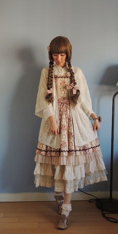 Mori Kei Inspo album - Album on Imgur Mori Kei Fashion, Natural Kei, Lolita Outfit, Dolly Kei, Bright Shoes, Mori Style, 일본 패션, Kei Fashion, Tokyo Street Fashion