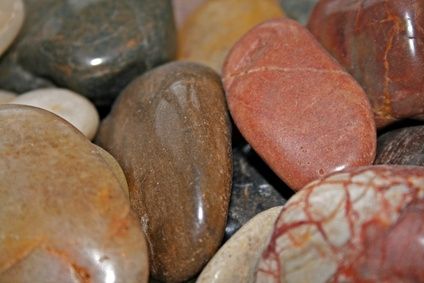 Polish Rocks, How To Polish Rocks, Diy River Rock, Dremel Crafts, Rock Tumbling, Dremel Projects, Rock Tumbler, Rock Hunting, River Rocks