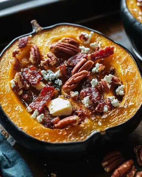 Maple Roasted Acorn Squash with Bacon, Pecans, and Feta - Miarecipes Maple Roasted Acorn Squash, Chicken Mushroom Soup, Acorn Squash Roasted, Lobster Cream Sauce, Roasted Acorn Squash, Acorn Squash Recipes, Chicken Mushroom, Roasted Pecans, Soft Food