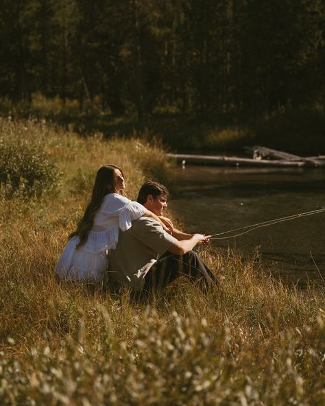 moments captured in a field • • • • • #idahophotographer#utahphotographer#wyomingphotographer#idahofallsphotographer#rexburgphotographer#pocatellophotographer#idahofallsweddingphotographer#rexburgweddingphotographer#pocatelloweddingphotographer#rexburg#idahofalls#montanaweddingphotographer#elopementphotographer#idahoportraitphotographer#couplegoals#coupleportraits#bitesandtickles#dirtybootsmessyhair#LOVEANDWILDHEARTS#crazyloveandwildkisses#emotionsurfers#theromanticsclub#belovedstories#craz... Fishing Couple Pictures, Fishing Couples, Couple Session, Couple Photoshoot, Couples Photoshoot, Couple Pictures, Fishing, In This Moment, Photographer