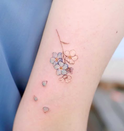 10 The Best Forget Me Not Tattoo Designs - HowLifeStyles Alzheimers Tattoo, Forget Me Not Tattoo, Side Hand Tattoos, Cool Wrist Tattoos, Knot Tattoo, Bouquet Tattoo, Forget Me Not Flower, Dainty Tattoos, Flower Tattoo Designs