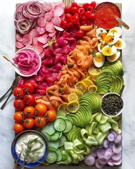 There are more colors on this snack board than Joseph had on his amazing technicolor dreamcoat, and that's saying something 🌈 📷:… Salmon Platter, Snack Board, Rainbow Food, Eat The Rainbow, Taste The Rainbow, Tasting Table, Food Platters, Fruit And Veg, Food 52