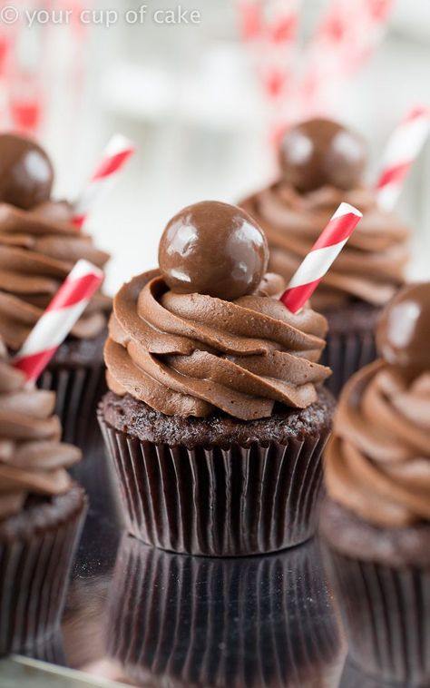 Chocolate Malt Cupcakes with malted frosting– topped with malt balls and straws, it’s basically a milkshake cupcake! Milkshake Cupcakes, Cup Of Cake, Hot Chocolate Cupcakes, Lemonade Cupcakes, Fun Cupcake Recipes, Chocolate Malt, Malted Milk, Cupcake Art, Cupcake Recipe