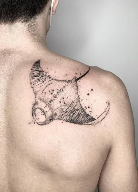 Sting Ray Tattoo Back, White Water Rafting Tattoo, Sealife Tattoos, Manta Ray Tattoo, Biology Tattoo, Stingray Tattoo, Starfish Tattoo, Ray Tattoo, Places For Tattoos