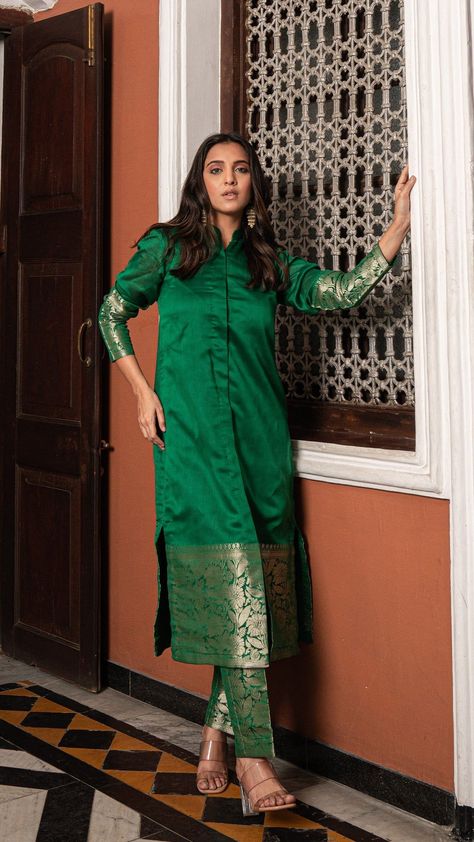 Shubha - Dark Green Pure Woven Chanderi Jodhpuri Kurta Set - XS / ONLY KURTA Designer Kurti Pant Set, Saree Making Ideas From Fabric, Kurta Pant Set Women, Stitching Suits Ideas, Chanderi Silk Blouse Designs, Kurti Pant Set Design, Silk Saree Kurta Design, Indian Kurta Sets For Women, Kurta Set From Saree