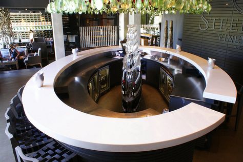 Curved Bar Counter, Corian Design, Yacht Interior Design, Japandi Interior Design, Circle Bar, Classic Restaurant, Bar Image, Bar Plans, Hotel Inspiration