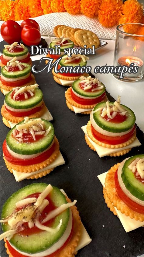 Megha Mahindroo | Recipe Video Creator | Monaco Canapés ✨ SAVE THIS RECIPE ✅✅ if you are a last minute party planner. I guarantee you, your party will be a superhit. Here is… | Instagram Canapes Ideas Easy, Biscuit Toppings, Canapes Ideas, Biscuits Cheese, Snack Easy, Card Party, Party Snack, Recipe Simple, Veggie Tray