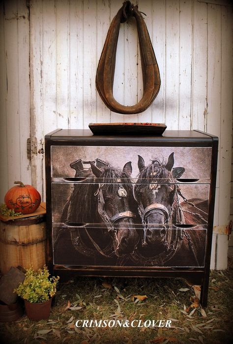 Western Furniture Ranch Style Rustic, Western Furniture Ranch Style, Yellowstone Decor, Horse Decoupage, Remake Furniture, Horse Mural, Americana Farmhouse, Craft Furniture, Cowhide Furniture