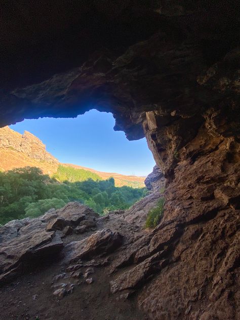 Mountain Cave Aesthetic, Cliffs Aesthetic, Aesthetic Wallpaper Nature, Coyote Therian, Mountain Cave, Wolf Therian, Sea Wolf, Outdoor Scenery, Cave Drawings