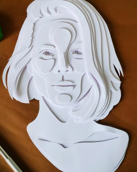 Paper Face Sculpture, Cardboard Face Sculpture, Cardboard Portraits, Layers Art, Cardboard Art Sculpture, Paper Portrait, Paper Art Sculpture, Paper Cutout Art, 3d Paper Art