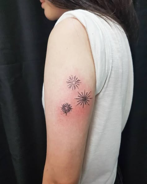 Firework Tattoo, Stick Poke Tattoo, Melbourne Art, Small Pretty Tattoos, Poke Tattoo, E Tattoo, Real Tattoo, Tattoo Work, Simplistic Tattoos