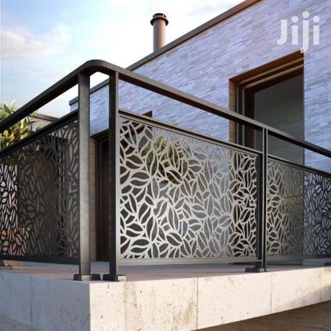 Balcony Railing Design Modern, Pagar Modern, Modern Window Grill, Steel Railing Design, Modern Gate, House Main Gates Design, Balcony Grill, Balcony Grill Design, Balcony Railing Design