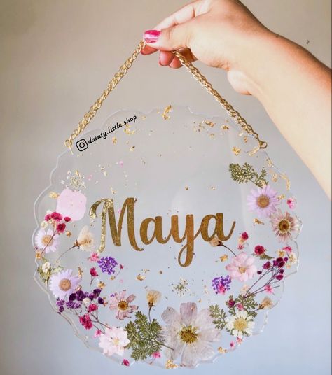 Personalised floral name wall hangings 🌿 DM to order now! #wallhangingart #personlisedwallhanging #resinwallhanging #floralwallhanging #namewallhanging Resin Art Instagram Page Names, Art Instagram Page, Resin Wall Hanging, Girly Shoes, Resin Art, Wall Hangings, Art Shop, Order Now, Wall Hanging