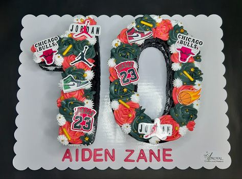 #JordanCake #NumberCake Number 10 Cake, Jordan Cake, Basketball Birthday Cake, Ootd Boy, Pull Apart Cupcake, 10 Cake, Pull Apart Cupcake Cake, Cake Pulls, Pull Apart Cupcakes