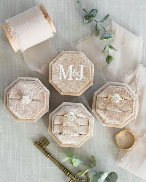 Customize one of our gorgeous velvet ring boxes for your big day! 👰🏻‍♀️💍 Choose between single, double, or triple slot in 9 of our most popular colors🤍 Pretty Ring Box, Wedding Day Ring Box Pictures, Ring Box For Wedding, Ring Boxes For Wedding, Velvet Ring Box Wedding, Wedding Ring Box For Ceremony, Wedding Ring Boxes, Octagon Ring, Champagne Ring