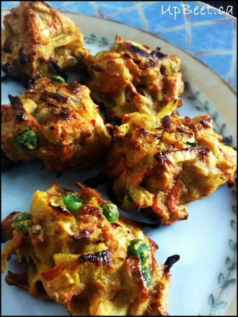 Baked Pakora Recipe, Baked Pakora, Pakora Recipe, Pakora Recipes, Indian Foods, Indian Snacks, Tikka Masala, Samosa, Indian Cooking