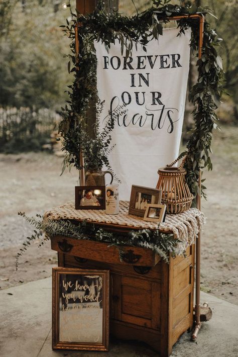 Rustic Art Deco Wedding, Country Vowel Renewal Ideas, Western Sign In Table, Rustic Boho Wedding Round Table Decor, Simple Country Wedding Ideas Outdoor Ceremony, Western Forest Wedding, Indoor Western Wedding, October Western Wedding, Boho Western Wedding Invitations