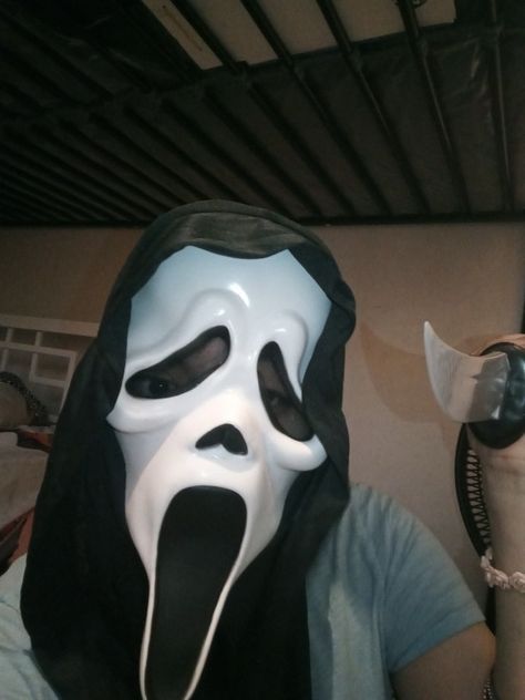 April Ghostface Demon Screaming, It Halloween Costume, Ghostface Mask, Mask Horror, Brandon James, Scream Mask, Halloween Costume Props, Skull Mask, Halloween Mask