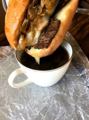 Delicious French dip sandwiches! Beef topped with melty cheese and onions dripping in flavorful au jus=the best thing to happen to chuck since pot roast. Easy French Dip Sandwiches, French Dip Recipes, French Dip Sandwiches, Beef Dip, Dip Sandwiches, French Dip Sandwich, Roast Beef Sandwiches, Eat Beef, Melty Cheese