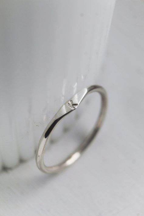 Ring Designs Simple Silver, Silver Ring Simple Design, Womens Rings Simple Silver, Simple Gemstone Rings Silver, Silver Ring Ideas Women, Dainty Rings Minimalist Jewelry Silver, Plain Ring Design For Women, Simple Silver Band Ring, Silver Bands Women